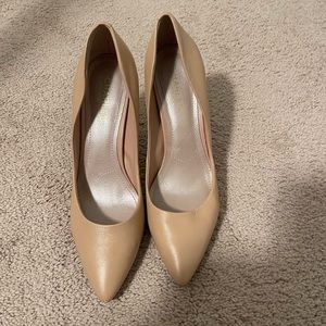 Charles David pumps